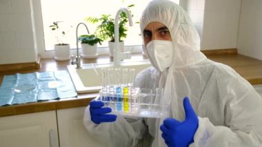 Evden su örneği al. Seçici odaklanma. bilim.