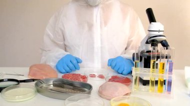 Laboratuvarda eti inceleyin. Seçici odaklanma. Yiyecek..