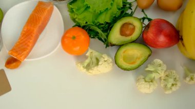 Potasyum içeren farklı gıdalar. Seçici odaklanma. Doğa.