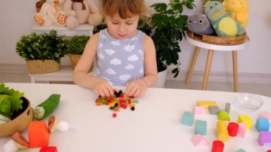 Reçelli çocuk. Seçici odaklanma. çocuk.