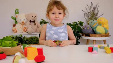 Reçelli çocuk. Seçici odaklanma. çocuk.