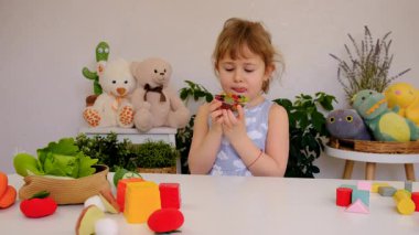 Reçelli çocuk. Seçici odaklanma. çocuk.