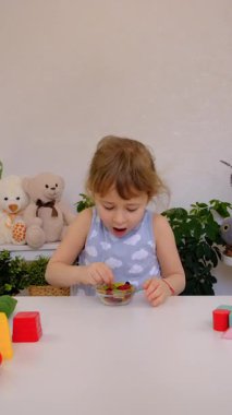 Reçelli çocuk. Seçici odaklanma. çocuk.