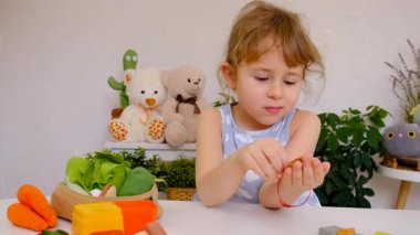 Reçelli çocuk. Seçici odaklanma. çocuk.