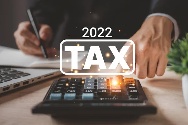 Belasting 2022 Van Individueel Inkomen Betaald Corporaties Concept Zakenman Met — Stockfoto