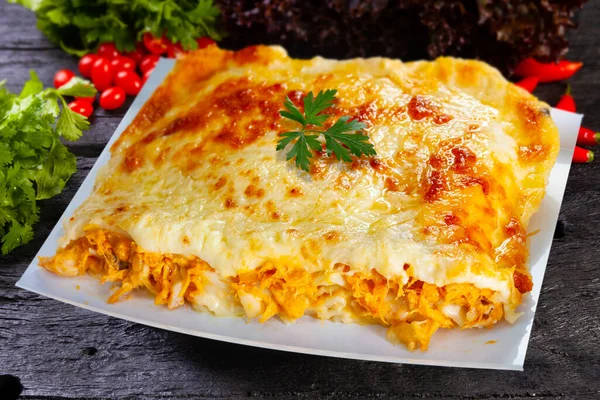 Roasted Chicken Lasagna Mozzarella — Stock Photo, Image