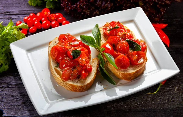 Bruschetta Cherry Tomatoes Basil — Stock Photo, Image