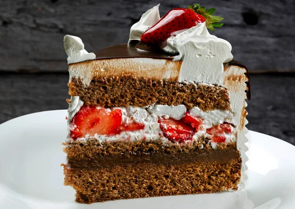초콜릿 케이크 슬라이스 — 스톡 사진