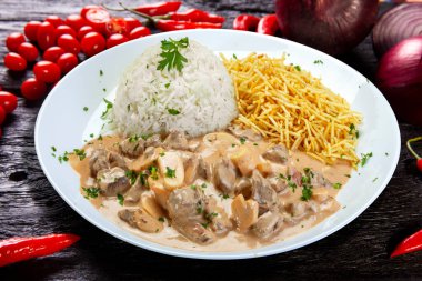 Beef Stroganoff Mushroom Rice Straw Potato