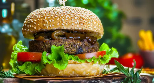 Handgemachte Vegane Burger lizenzfreie Stockfotos
