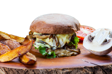 Avustralya ekmeği, et ve sebzeli lezzetli hamburger.