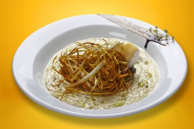 Brie peynirli pilav.