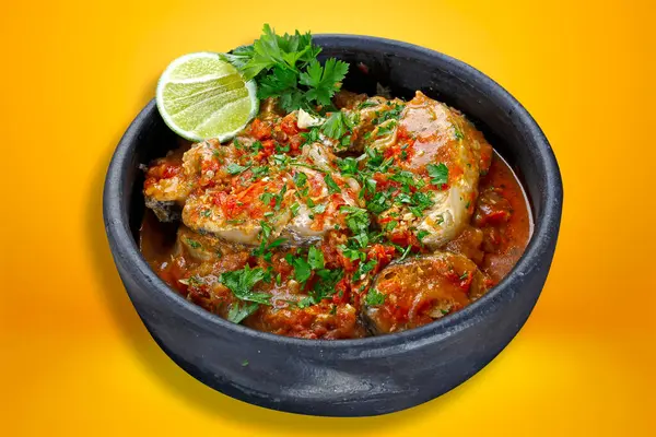 Moqueca, balık güveci, Brezilya yemeği. 
