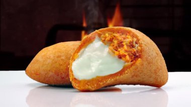 Geleneksel Türk yemeği; pide; Türkçe; Türkçe;; Türkçe;;; pide;;; Pi;;; Türkçe ; ;