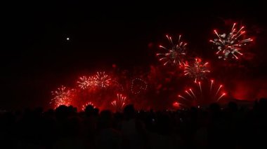 Copacabana sahilinde yeni yıl arifesi, Rio de Janeiro