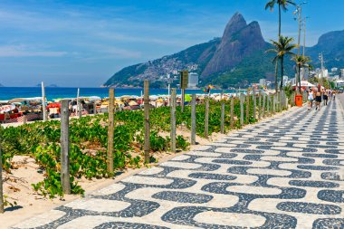 Ipanema, Rio de Janeiro, Brezilya: Ipanema Sahili Rio de Janeiro 'nun en önemli turistik yerlerinden biridir..