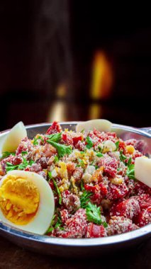 Lezzetli İtalyan yemeği, makarna, yumurta, sebze, sosis, et, peynir, sebze, et, makarna, yemek, diyet,