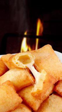 süzme peynir ile Pancakes