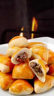 Geleneksel Türk yemeği baklavası, Türk yemeği, fındıklı baklava, bal