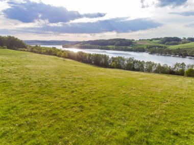 Polonya 'da üst görünümün üstündeki alan dronu