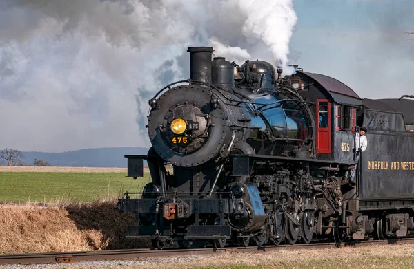 Ronks Pennsylvania December 2022 View Classic Steam Passenger Train Approaching — Fotografia de Stock