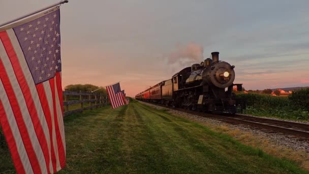 Ronks Pensilvânia Agosto 2022 Trem Passageiros Vapor Antigo Restaurado Aproxima — Vídeo de Stock