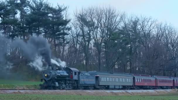 Ronks Pennsylvania Diciembre 2022 Una Vista Tren Pasajeros Vapor Esperando — Vídeos de Stock
