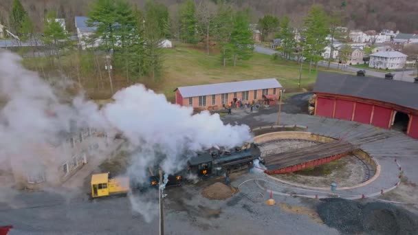 Rockhill Pennsylvania April 2023 Drone View Restored Steam Engine Roundtable — Stock Video
