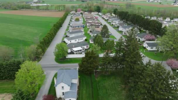 Drone Glides Tranquil Suburban Mobile Home Area Day Slowly Fades — Stock Video