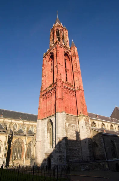 Roter Turm Der Johanneskirche Sint Jan Auf Dem Vrijthof Maastricht — Stockfoto