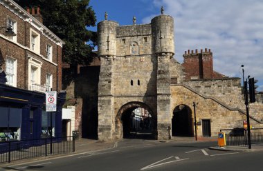 Bootham Bar, York, İngiltere 'nin şehir kapılarından biri.