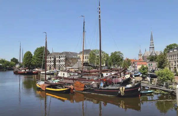 Gouda Nederländerna Augusti 2023 Historiska Båtar Den Gamla Hamnen Gouda Stockbild