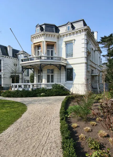Villa Mit Einfahrt Den Haag Stockfoto