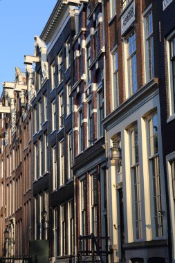 Amsterdam, Hollanda tarihi evlerin cepheler