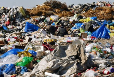 Şehir Çöplüğü; Çöpleri şehrin çöp sahasına atmak ve çöpleri karıştıran insanlar