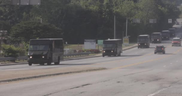 Atlanta Usa Junio 2023 Close Muestra Varios Camiones Paquetes Ups — Vídeos de Stock