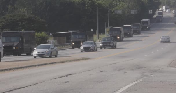 Atlanta Usa Juni 2023 Großaufnahme Sind Mehrere Paketwagen Von Ups — Stockvideo