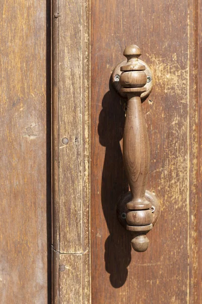 Staré Dřevěné Dveře Retro Klikou — Stock fotografie