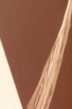 Duvardaki soyut gölge. Minimalist fotoğraf.