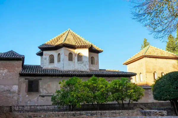 Granada Španělsko Listopadu 2022 Procházka Vnitřním Dvoře Alhambra Granadě Španělsko — Stock fotografie