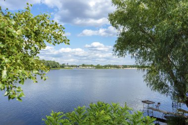 Dnipro nehrinin panoramik manzarası, Kyiv, Ukrayna