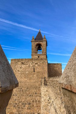 ANTEQUERA, İspanya - 28 Aralık 2023: Antequera, İspanya 'daki Alcazaba kalesi