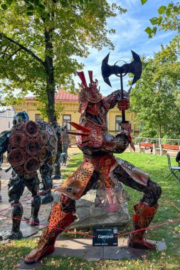 KYIV, UKRAINE - EPTEMBER 20. 2024: Ukrayna 'nın Kyiv kentindeki Trukhanov Adası' ndaki çizgi film karakterleri