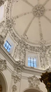 CORDOVA, İspanya - 11 Aralık 2022: Cordova, İspanya 'daki Crdoba Camii-Katedrali İçişleri 11 Aralık 2022