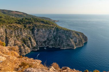 Kelebek Vadisi ve Akdeniz 'in havadan görünüşü Fethiye, Mugla
