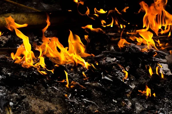 Пламя Тепловой Огонь Абстрактный Фон Черный Фон Реалистичная Концепция Пламени — стоковое фото