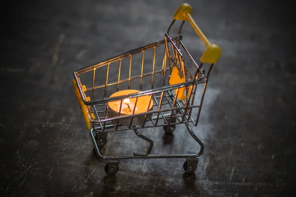 Burning Candle Supermarket Cart Blackout Due War Ukraine — Stock Photo, Image