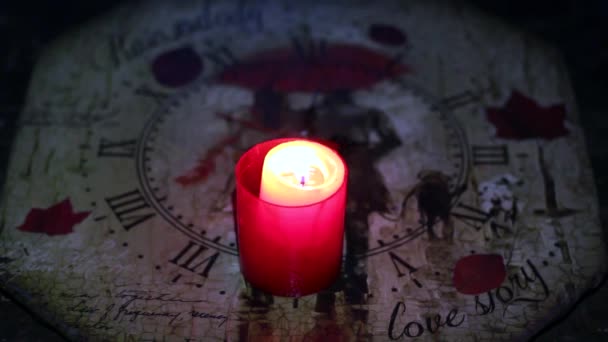 Brennende Kerze Neben Der Uhr Langer Stromausfall Der Ukraine Wegen — Stockvideo