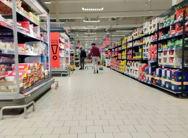 Grocery Store Shelves Rising Prices Europe — Fotografia de Stock