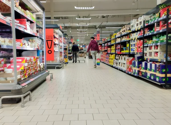 Grocery Store Shelves Rising Prices Europe —  Fotos de Stock